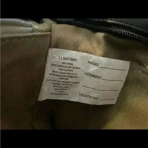 LL Bean Medium Tote/Purse 100% Wool Leather Bottom Red/Black Plaid - Picture 10 of 16